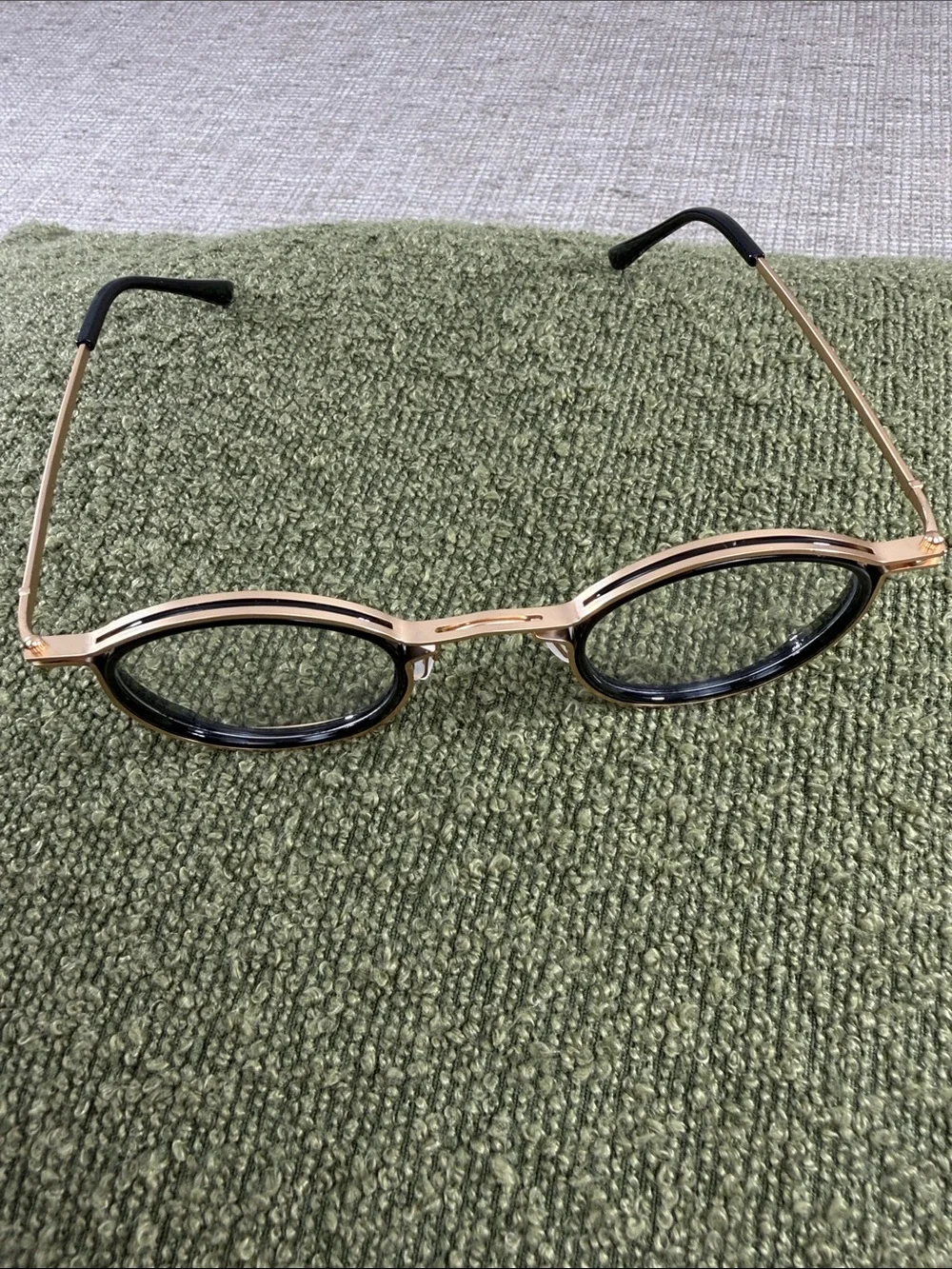 Gold Frame Oval Glasses with Black Inner Rim